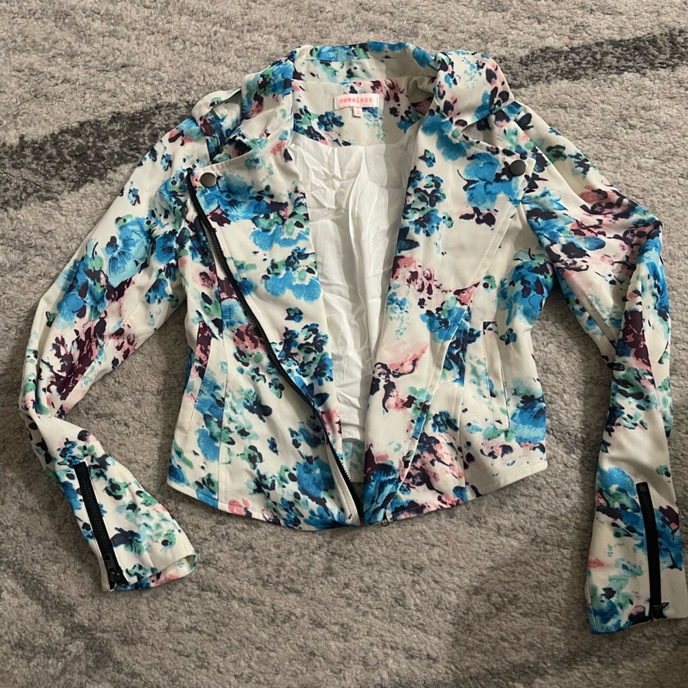 Nameless blazer